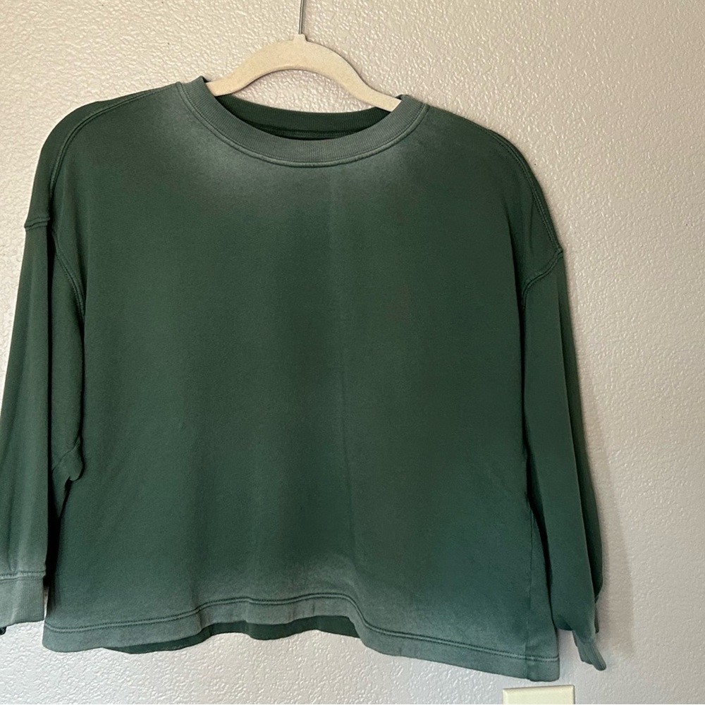 velvet by Graham & Spencer Cotton Green Cropped 3/4 Sleeve Designer Sweatshirt
